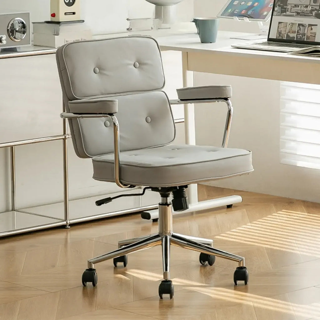 Fauteuil de bureau pivotant moderne en cuir avec accoudoirs