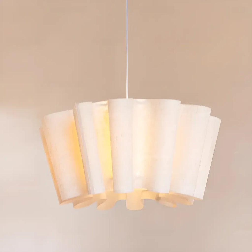 Lustre moderne en lin blanc à motif ondulé