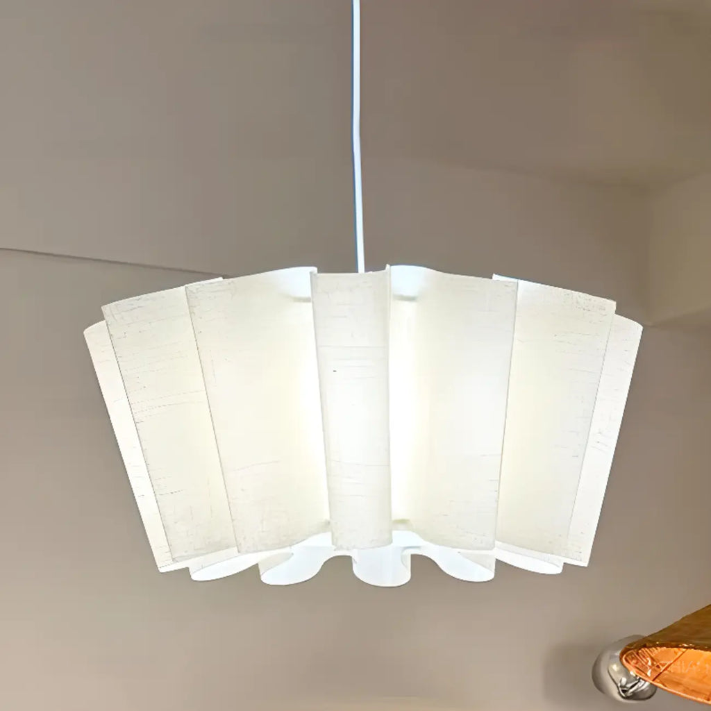 Lustre moderne en lin blanc à motif ondulé
