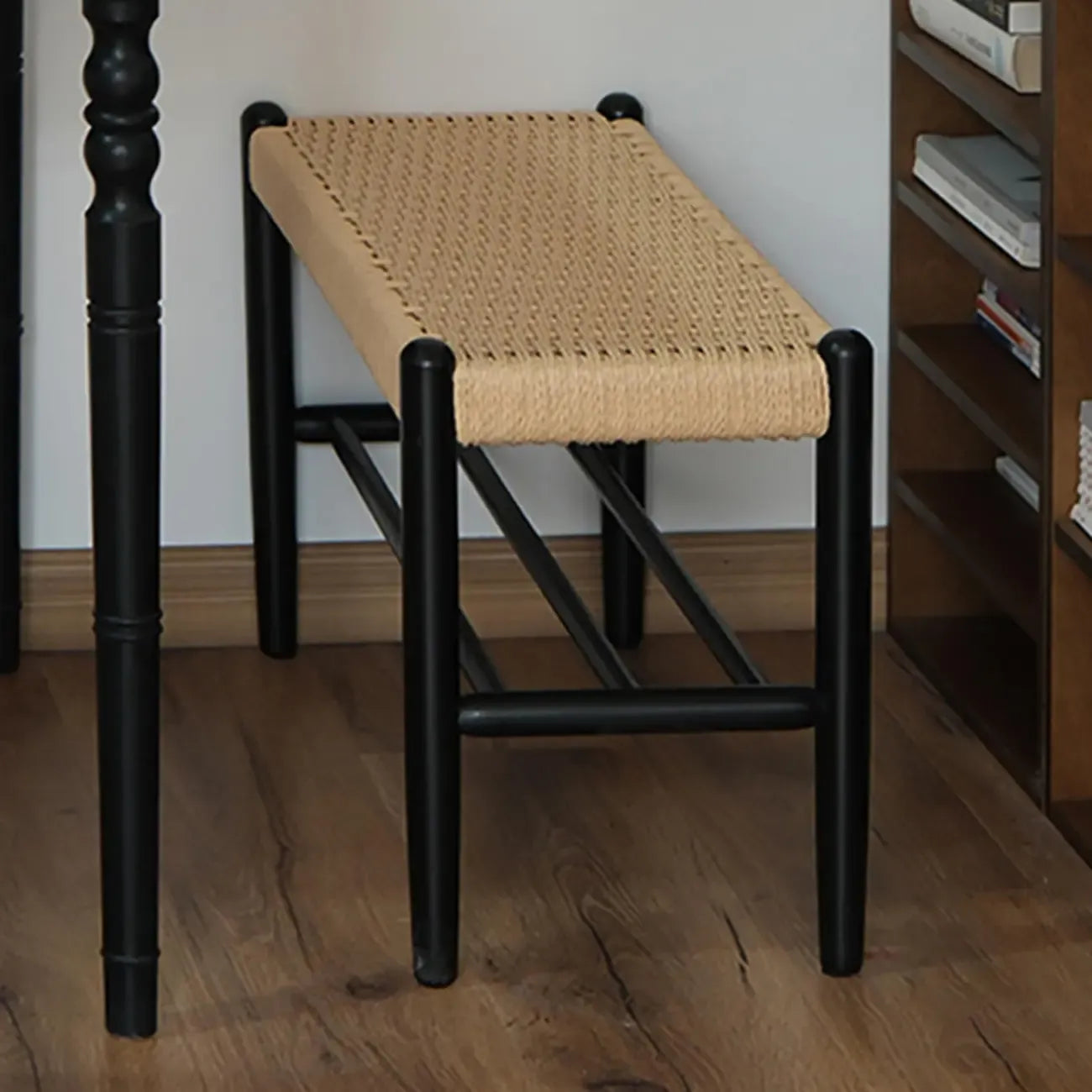 Banc d'intérieur tendance en bois de cerisier massif avec rangement intégré