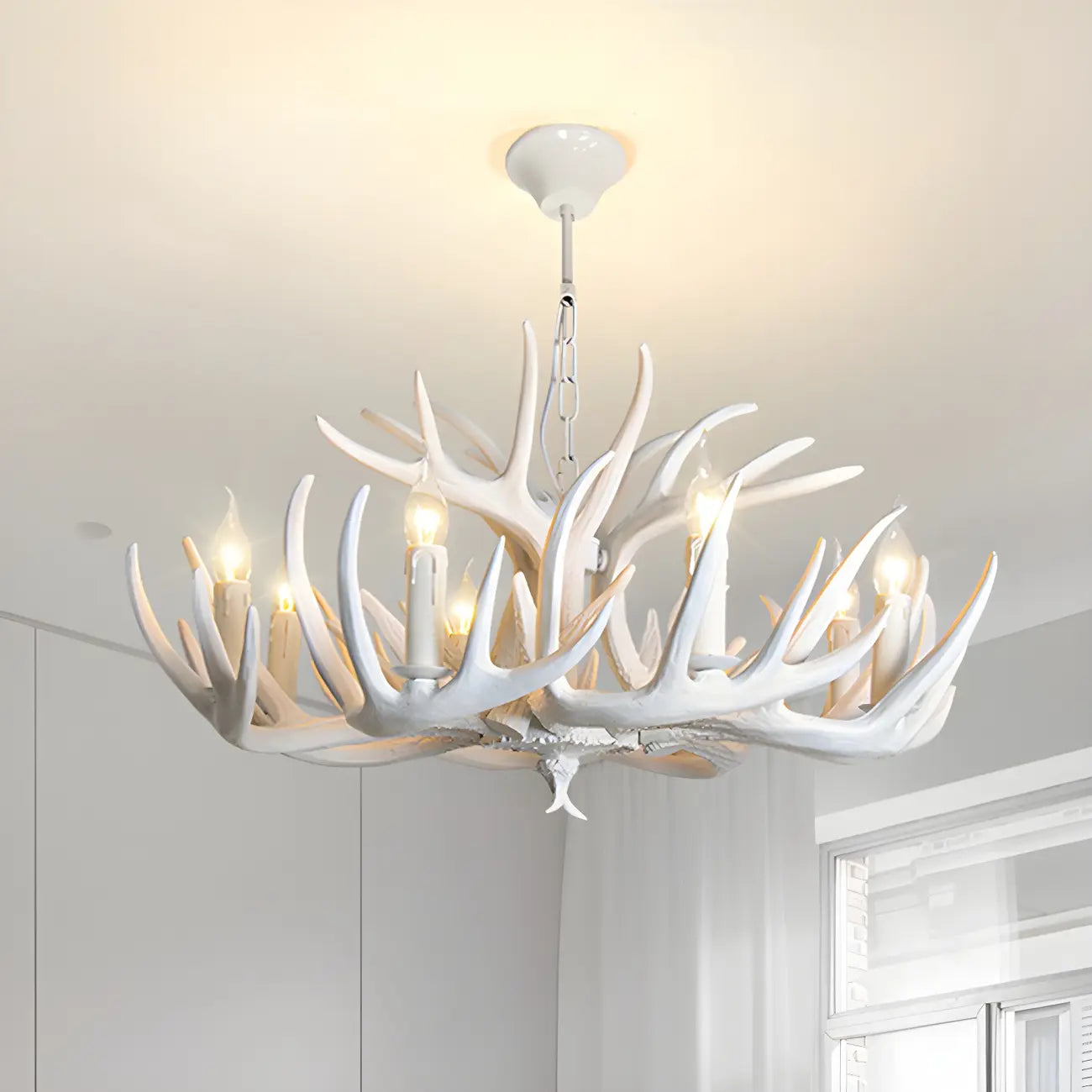 Lustre candélabre rustique unique en résine avec bois de cerf