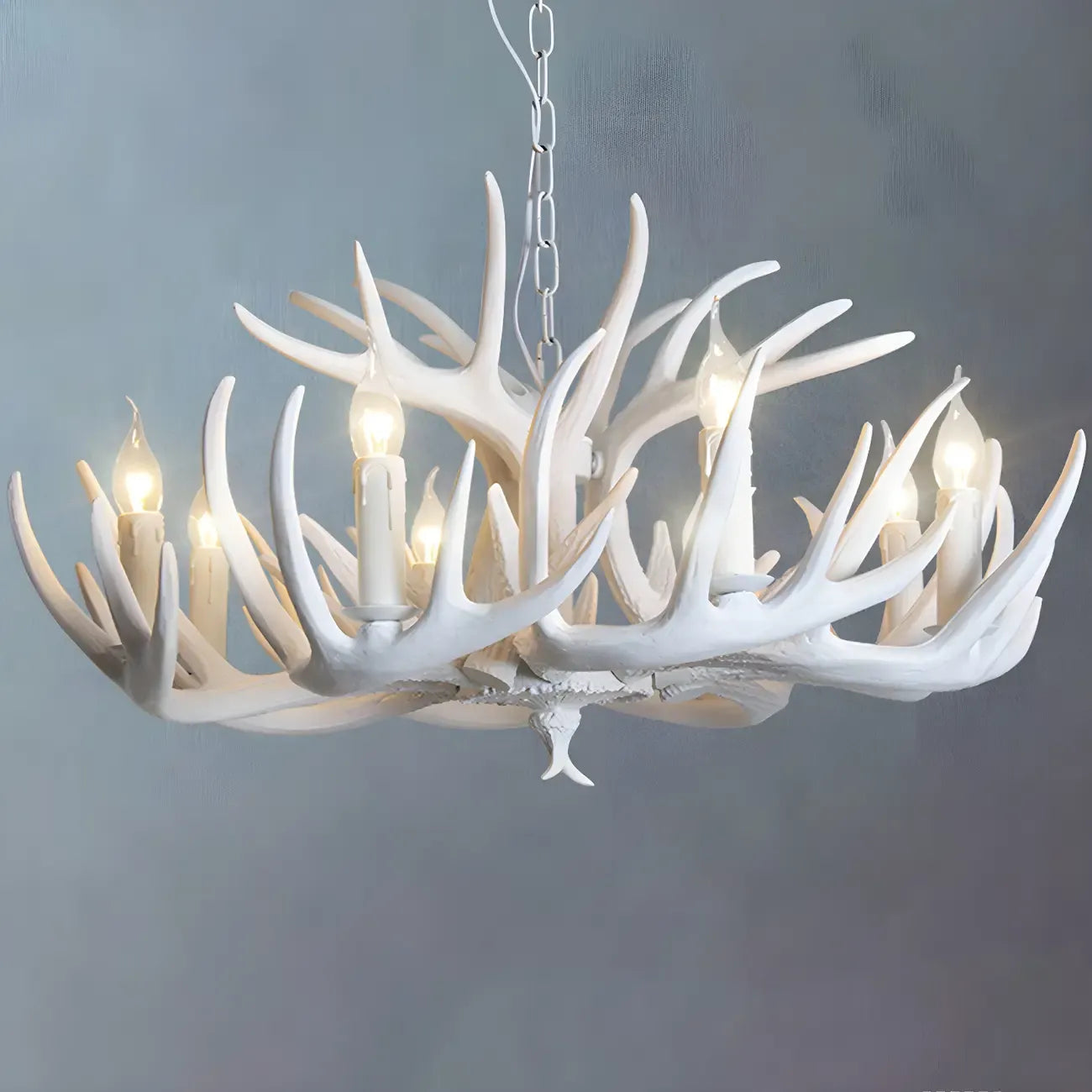 Lustre candélabre rustique unique en résine avec bois de cerf