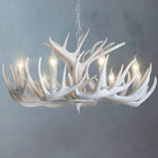 Lustre candélabre rustique unique en résine avec bois de cerf