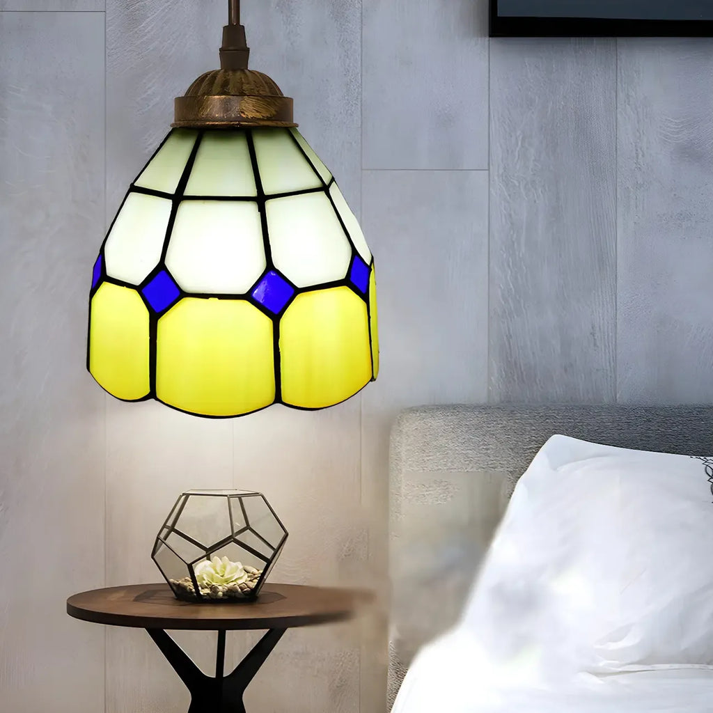 Suspension en rotin et vitrail Tiffany