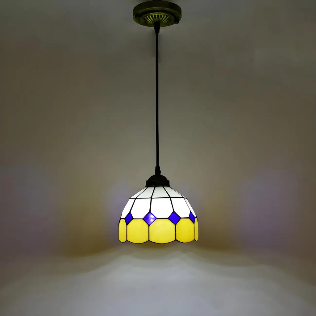 Suspension en rotin et vitrail Tiffany