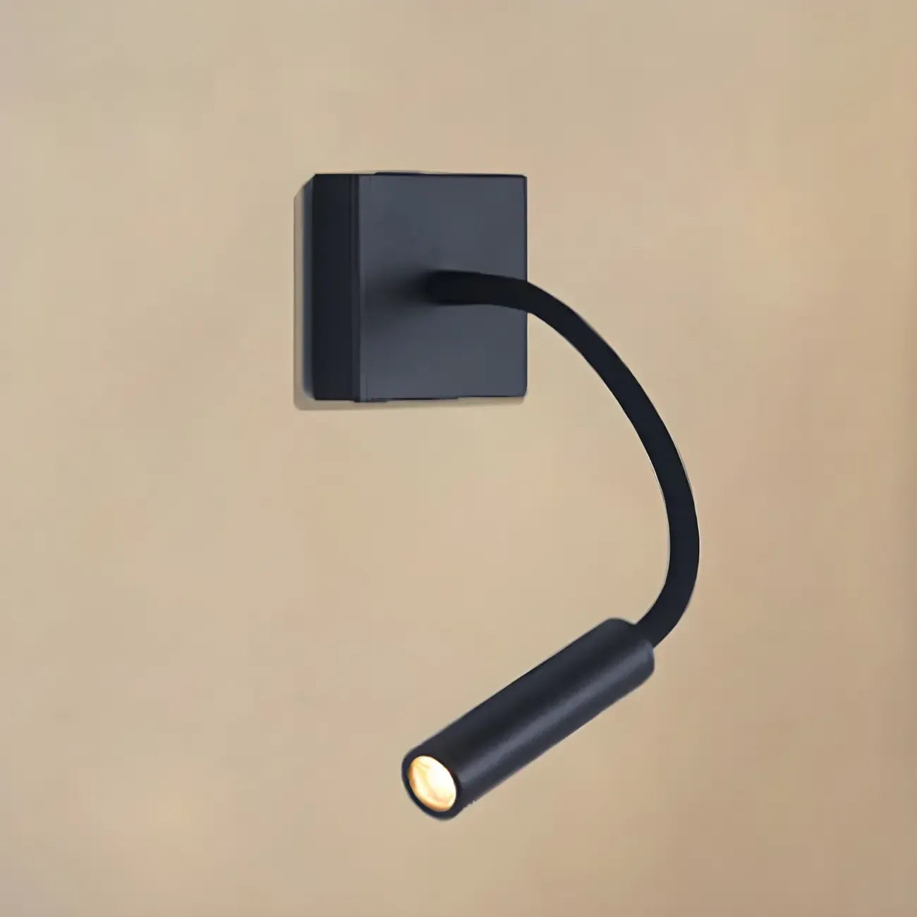 Applique murale LED moderne et réglable pour la lecture dans la chambre