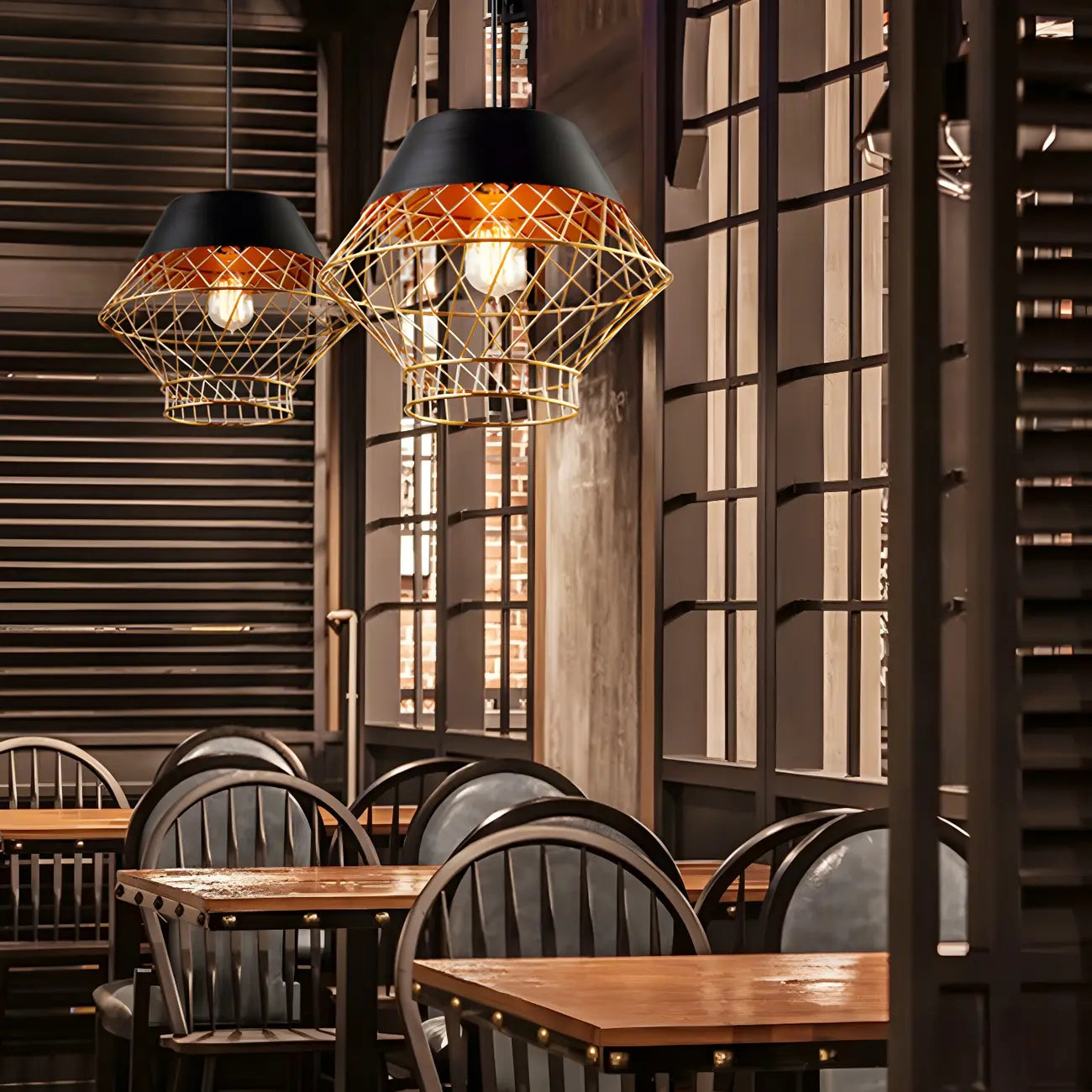 Suspension moderne dorée en forme de cruche pour îlot de cuisine