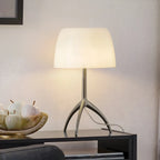 Lampe de table tripode nordique moderne en argent et verre, avec pied en métal