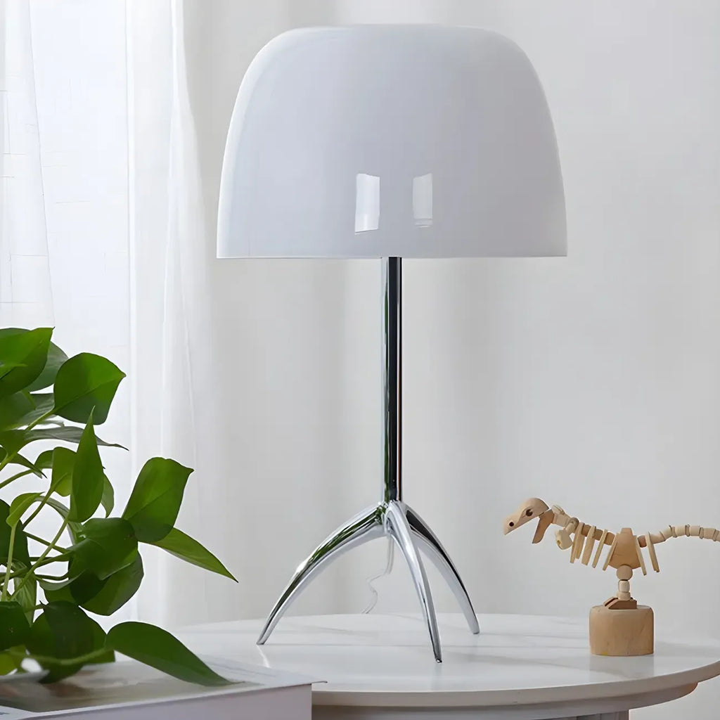Lampe de table tripode nordique moderne en argent et verre, avec pied en métal
