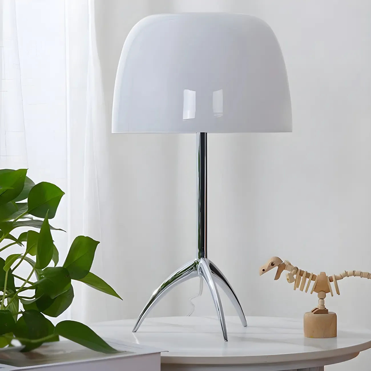 Lampe de table tripode nordique moderne en argent et verre, avec pied en métal