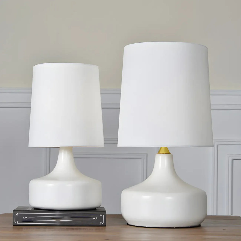 Lampe de chevet moderne en céramique en forme de tonneau avec abat-jour en lin