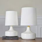 Lampe de chevet moderne en céramique en forme de tonneau avec abat-jour en lin