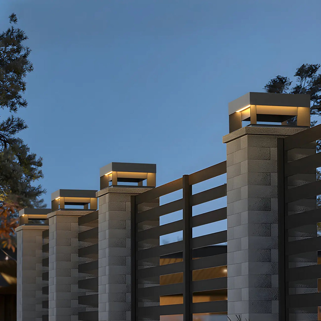 Lampadaires extérieurs modernes à LED solaires à changement de couleur, noirs