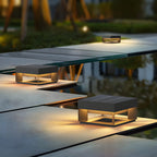 Lampadaires extérieurs modernes à LED solaires à changement de couleur, noirs