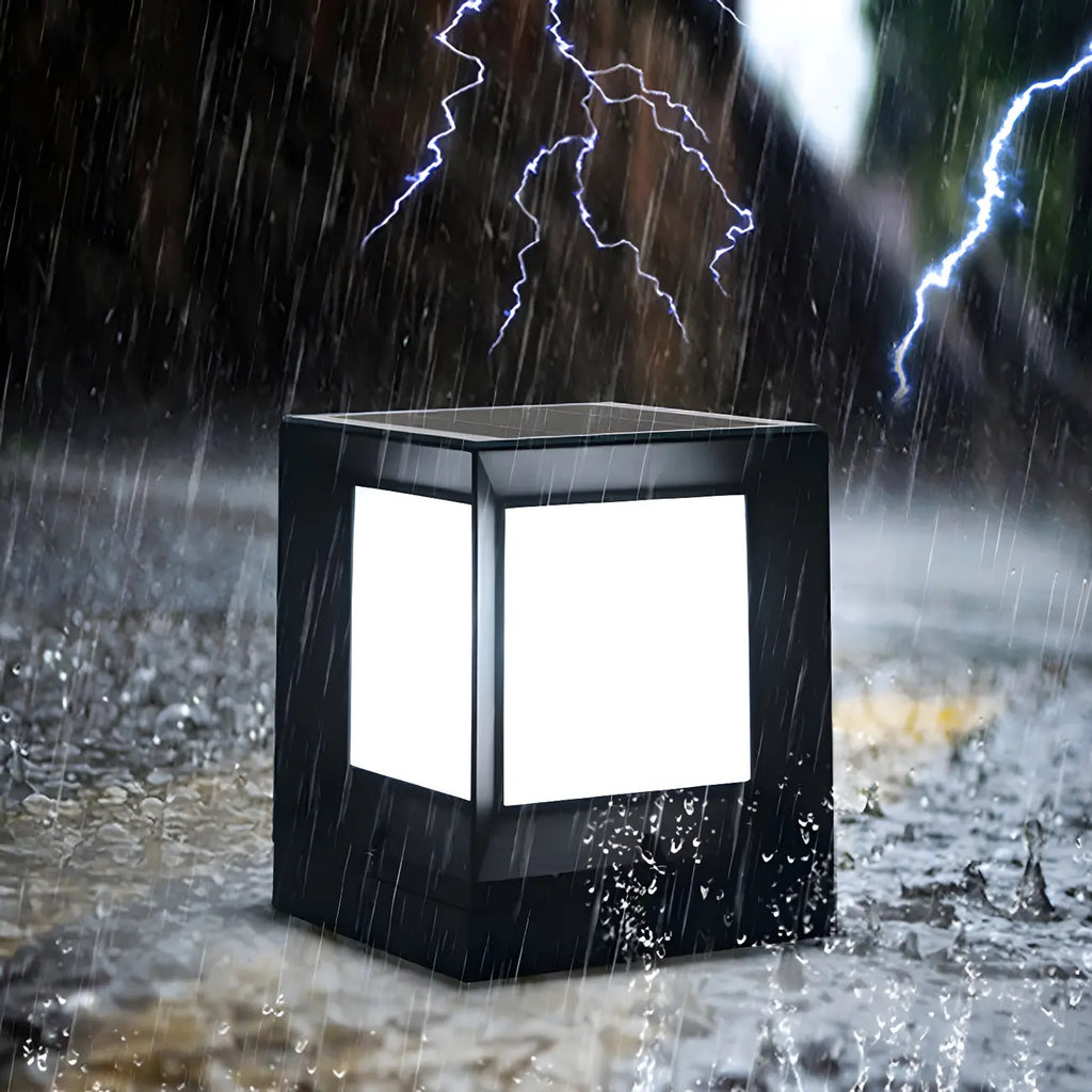 Lampe de poteau cubique en métal lisse et simple