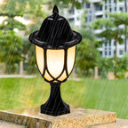 Lampadaires d'extérieur rétro en métal et verre noir