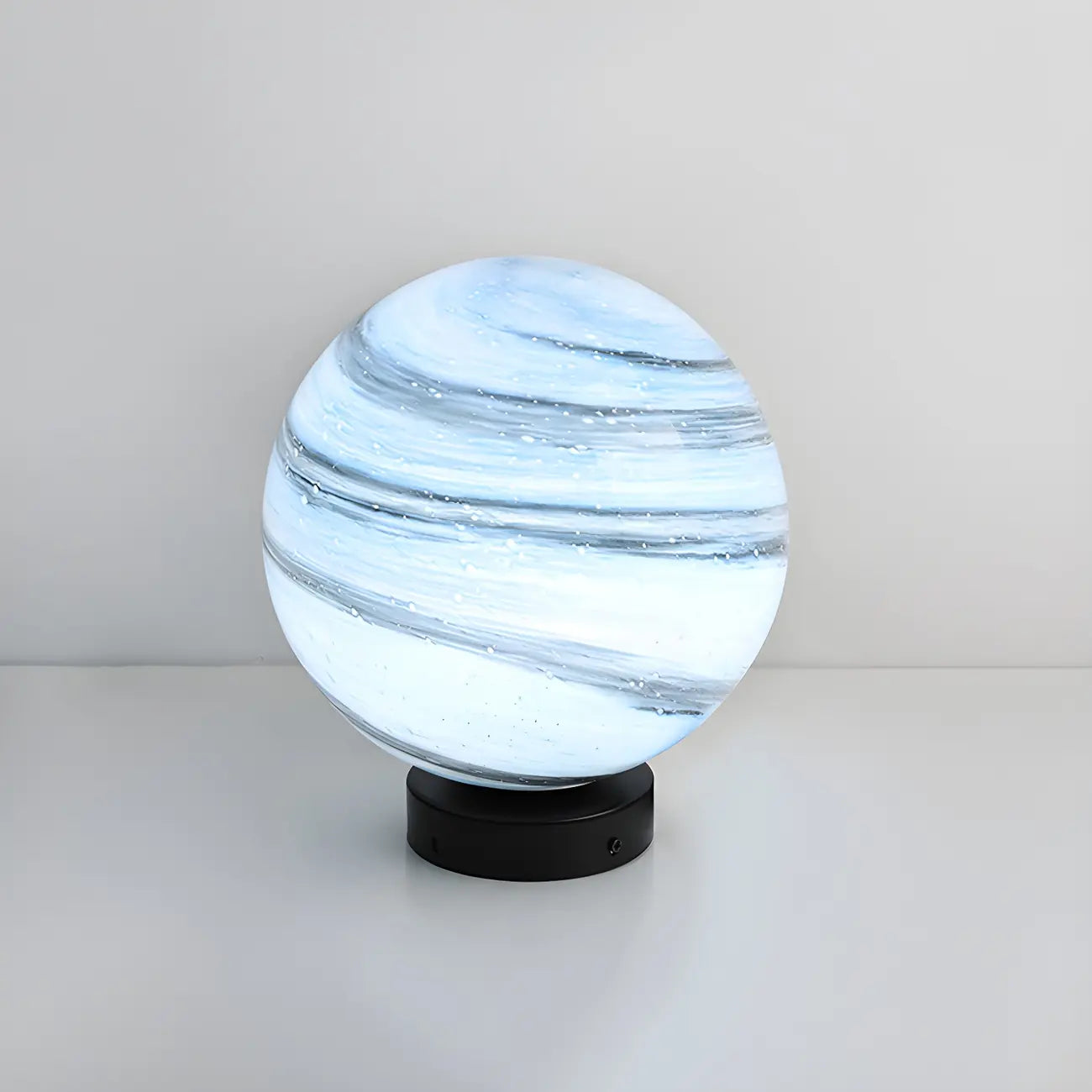 Abat-jour globe en verre jaune et bleu sur le thème des planètes pour lampadaire