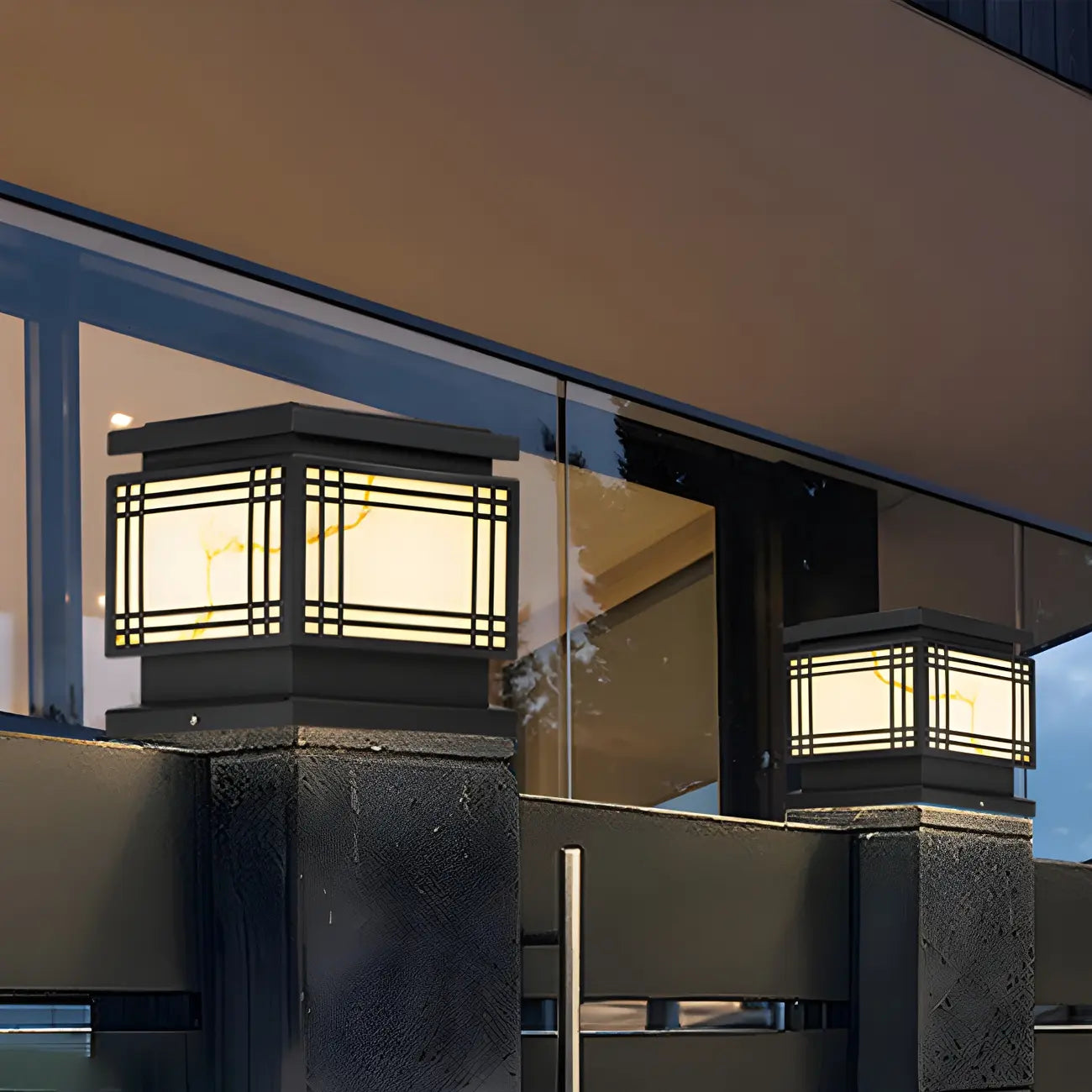 Lampes solaires rectangulaires noires en métal pour poteaux d'extérieur