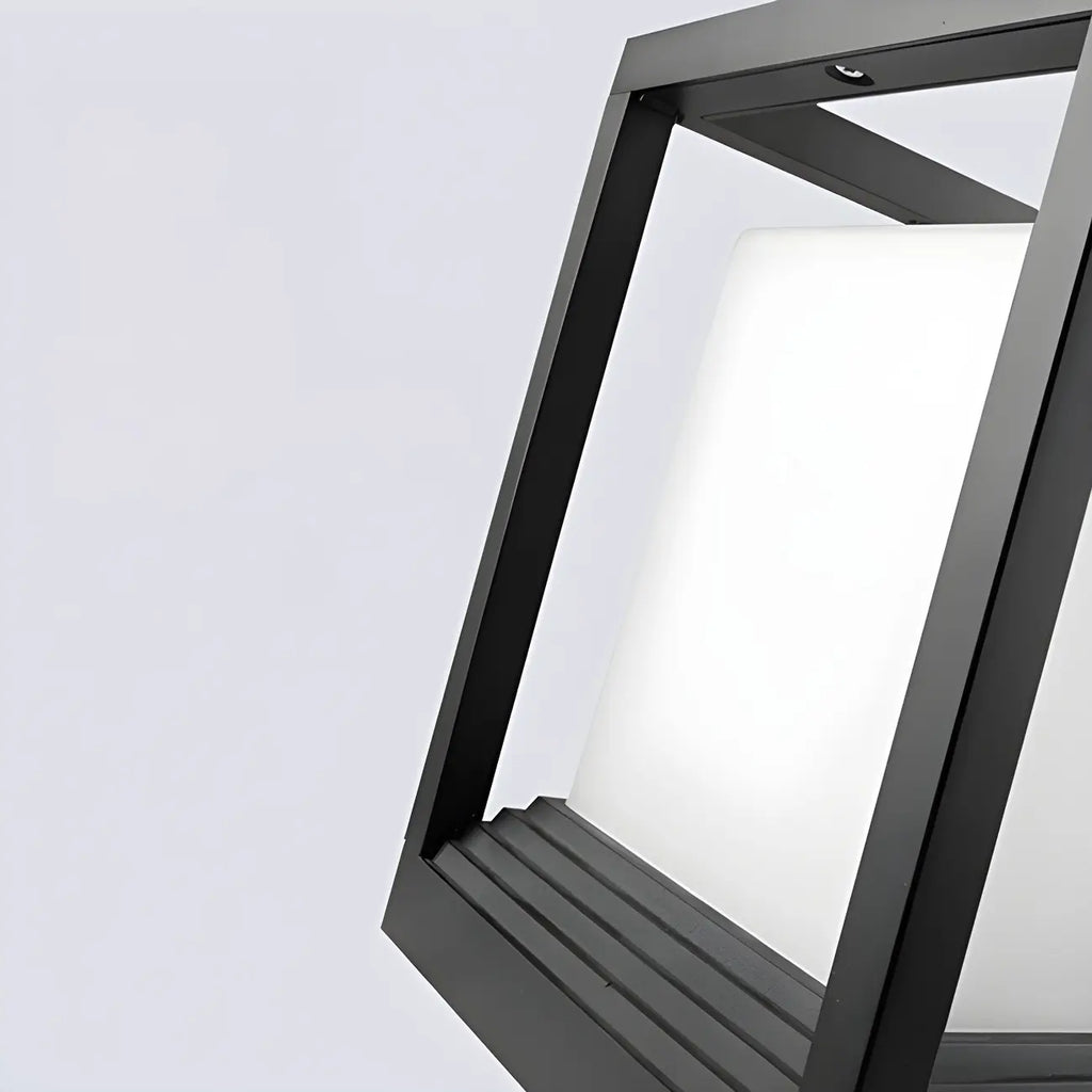 Support de poteau lumineux ouvert en métal noir avec abat-jour blanc