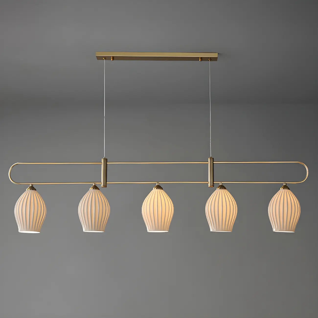 Suspension îlot moderne et simple en céramique à plusieurs lumières