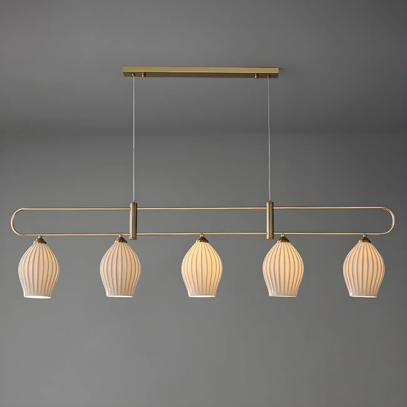 Suspension îlot moderne et simple en céramique à plusieurs lumières