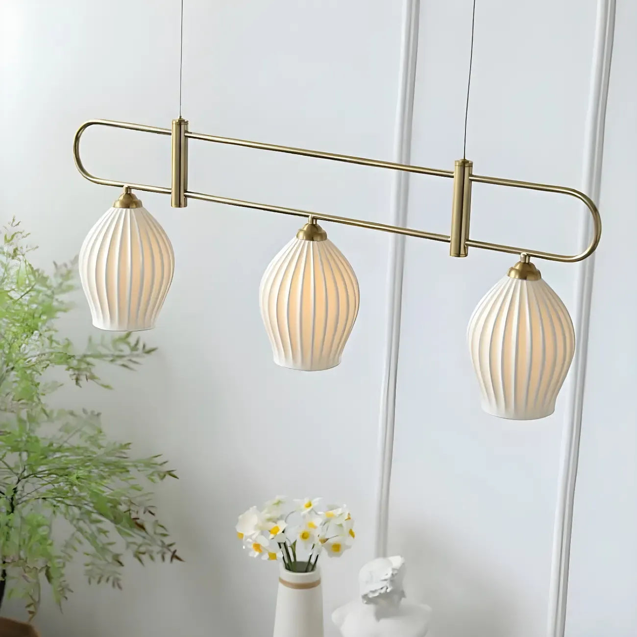 Suspension îlot moderne et simple en céramique à plusieurs lumières