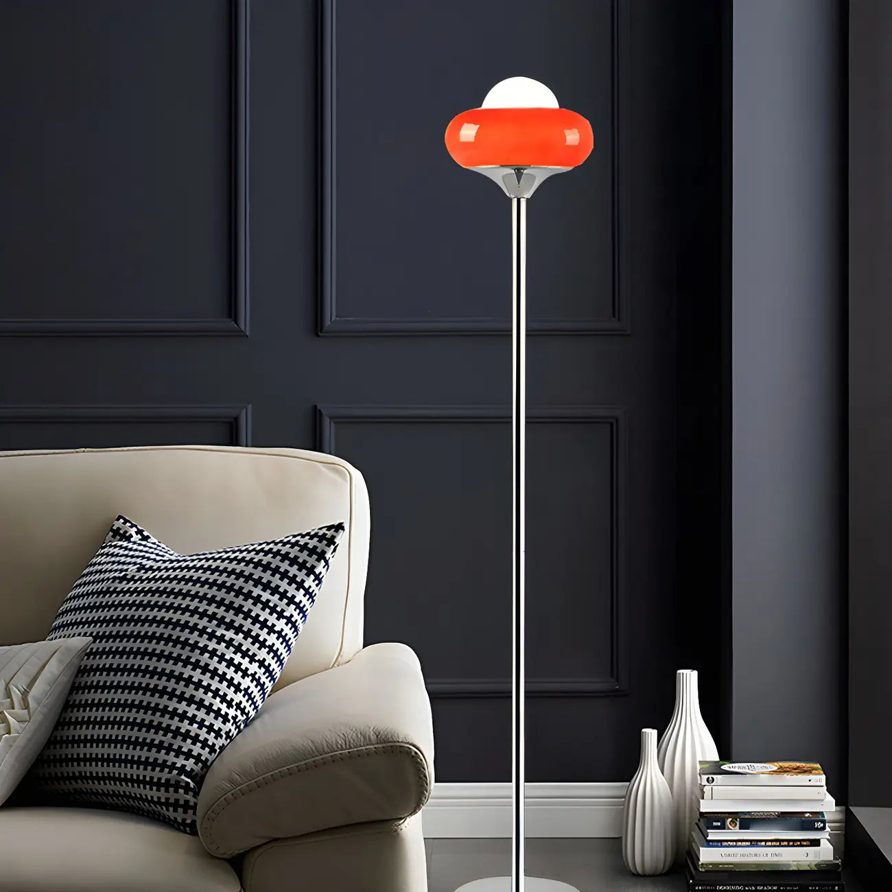 Lampadaire moderne en métal et verre bullé jaune avec LED